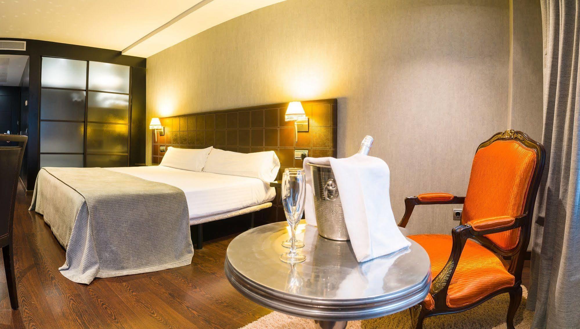 Iberik Santo Domingo Plaza Hotel Οβιέδο Εξωτερικό φωτογραφία